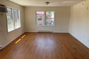 7 New St, Danbury, CT 06810 - Photo 5