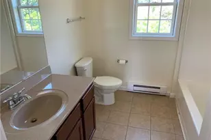 7 New St, Danbury, CT 06810 - Photo 9