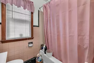 398 Boston Post Rd, Waterford, CT 06385 - Photo 17