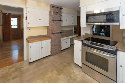 46 Hemlock Drive, Deep River, CT 06417 - Photo 9