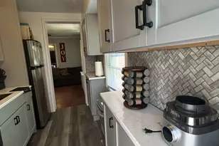 744 Canaan Rd, Bridgeport, CT 06610 - Photo 7