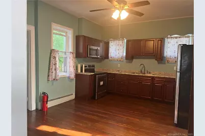 214 Goffe Terrace #2nd Fl, New Haven, CT 06511 - Photo 15