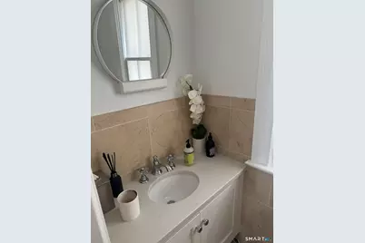 65 Sherwood Place #65, Greenwich, CT 06830 - Photo 11