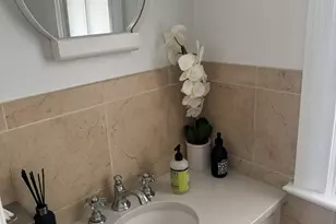 65 Sherwood Pl, Greenwich, CT 06830 - Photo 11