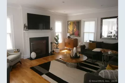 65 Sherwood Place #65, Greenwich, CT 06830 - Photo 3