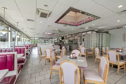 706 Campbell Avenue, West Haven, CT 06516 - Photo 7