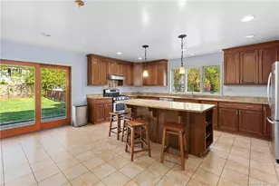 2 Walker Ct, Greenwich, CT 06831 - Photo 3