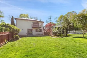 2 Walker Ct, Greenwich, CT 06831 - Photo 39