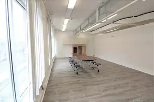 1020 Fairfield Ave, Bridgeport, CT 06605 - Photo 13