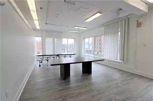 1020 Fairfield Ave, Bridgeport, CT 06605 - Photo 9