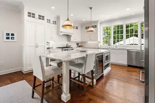 35 Millard St, Fairfield, CT 06824 - Photo 7