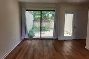 85 Viscount Dr, Milford, CT 06460 - Photo 9