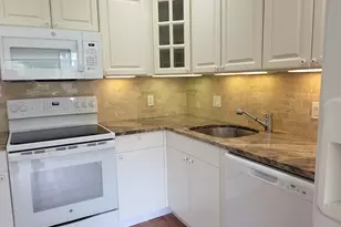 85 Viscount Dr, Milford, CT 06460 - Photo 11