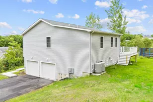 141 Joshua Town Rd, Waterbury, CT 06708 - Photo 3