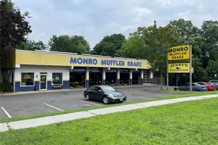 26 Newtown Rd, Danbury, CT 06810 - Photo 1