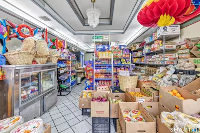 1472 Baldwin Street, Waterbury, CT 06706 - Photo 11