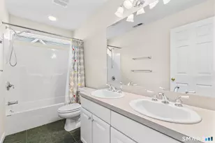 168 Colonial Rd, Stamford, CT 06906 - Photo 31