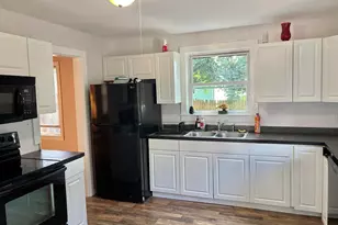 23 Carely Ave, Griswold, CT 06351 - Photo 7