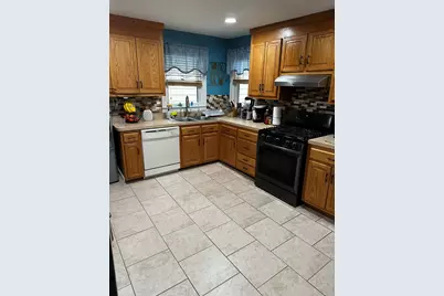 504 Dixwell Avenue, New Haven, CT 06511 - Photo 5