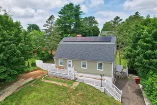 30 Warm Earth Rd, Naugatuck, CT 06770 - Photo 3