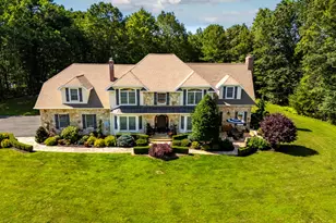 99 Carriage Ln, Roxbury, CT 06783 - Photo 1