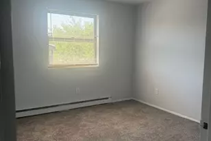 217 Hollister Ave, Bridgeport, CT 06607 - Photo 5