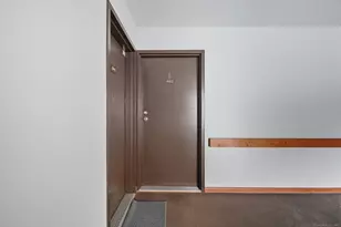 402 Twin Circle Dr, South Windsor, CT 06074 - Photo 3