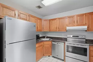 402 Twin Circle Dr, South Windsor, CT 06074 - Photo 7