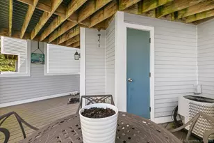 2 Mansfield Grove Rd, East Haven, CT 06512 - Photo 25