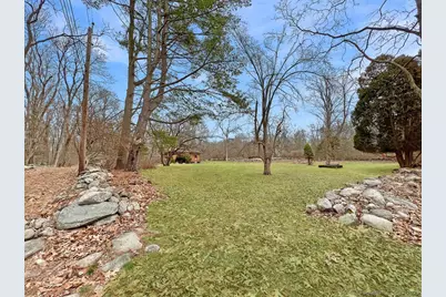 180 Catamount Road, Fairfield, CT 06824 - Photo 3