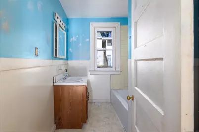 309 Queen Street, Bristol, CT 06010 - Photo 9