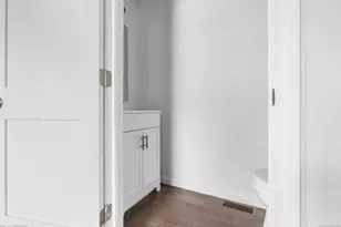 196 Wilmot Ave, Bridgeport, CT 06607 - Photo 13