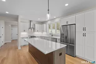 1097 St Andrews Dr, Oxford, CT 06478 - Photo 9