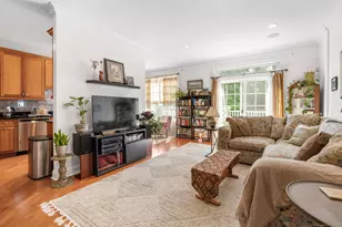 2 Dogwood Ct, Middlebury, CT 06762 - Photo 9