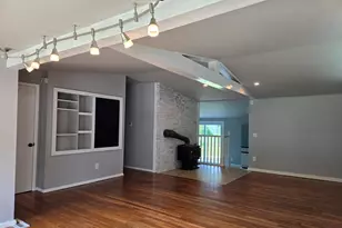 371 Fitchville Rd, Bozrah, CT 06334 - Photo 7