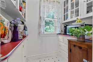 29 Haywood Ln, Hamden, CT 06514 - Photo 11