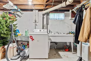 29 Haywood Ln, Hamden, CT 06514 - Photo 23