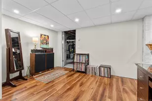 29 Haywood Ln, Hamden, CT 06514 - Photo 17