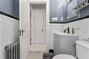 29 Haywood Ln, Hamden, CT 06514 - Photo 13