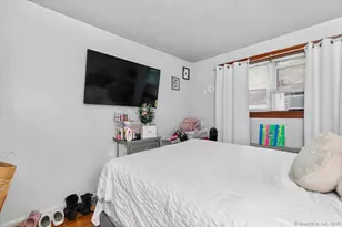 11 Bedford Ave, Norwalk, CT 06850 - Photo 23