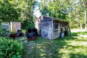 16 Farrell Rd, Newtown, CT 06470 - Photo 7