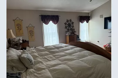 300 Foxon Hill Road, East Haven, CT 06513 - Photo 3