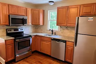 48 Pratt St, Glastonbury, CT 06033 - Photo 3