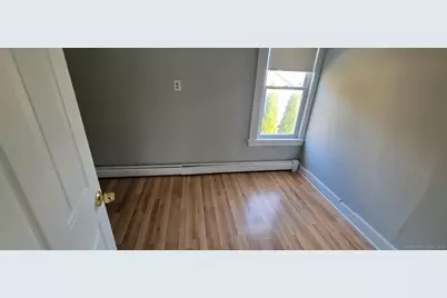 4 Stratton Place, Danbury, CT 06810 - Photo 5