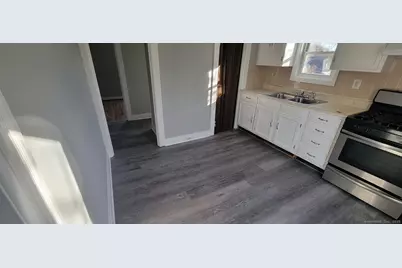 4 Stratton Place, Danbury, CT 06810 - Photo 3