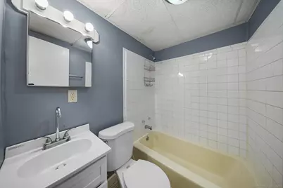 33 Granfield Avenue, Bridgeport, CT 06610 - Photo 11