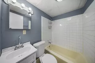 33 Granfield Ave, Bridgeport, CT 06610 - Photo 11