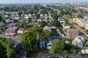 37 Granfield Ave, Bridgeport, CT 06610 - Photo 17