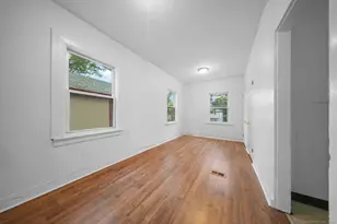 37 Granfield Ave, Bridgeport, CT 06610 - Photo 5