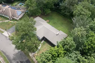 52 Clover Cir, Hamden, CT 06514 - Photo 29